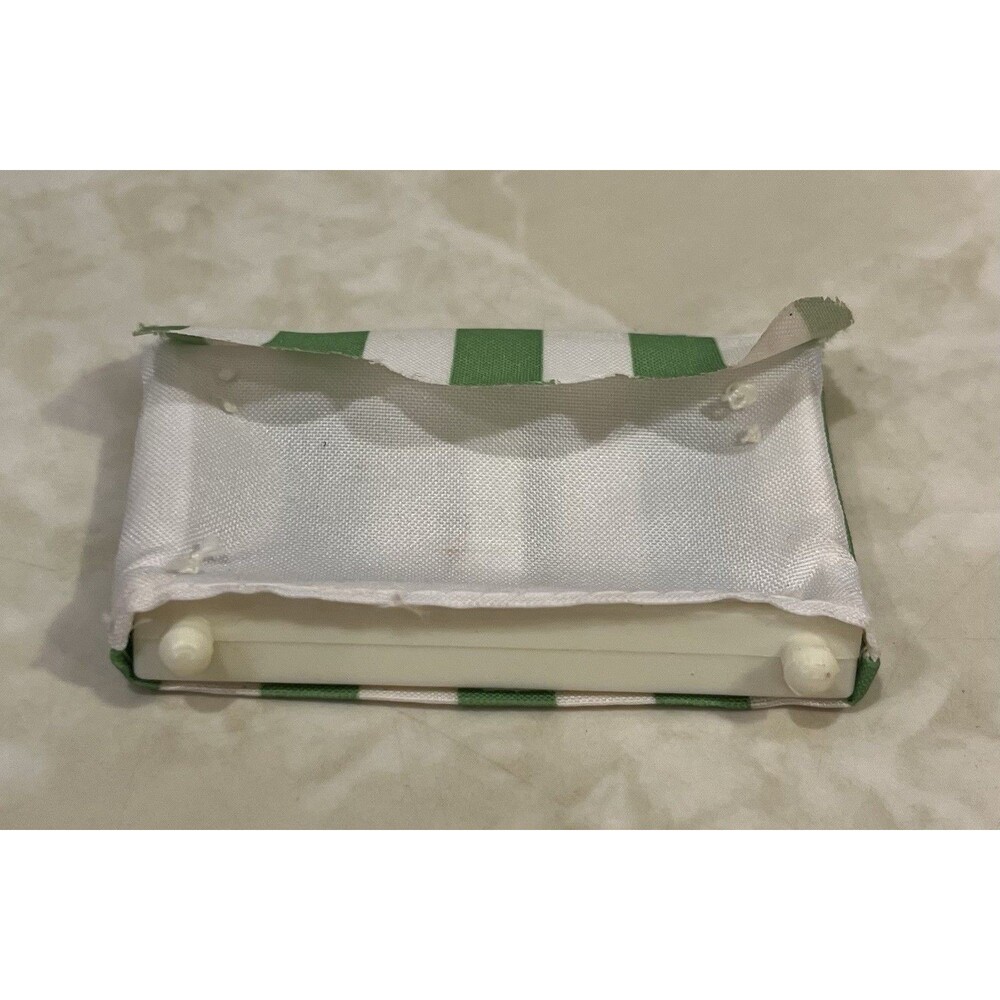 Vtg FISHER PRICE LOVING FAMILY DOLLHOUSE FURNITURE 2004 2006 6 Pcs VGUC Sink Bed - Picture 10 of 15